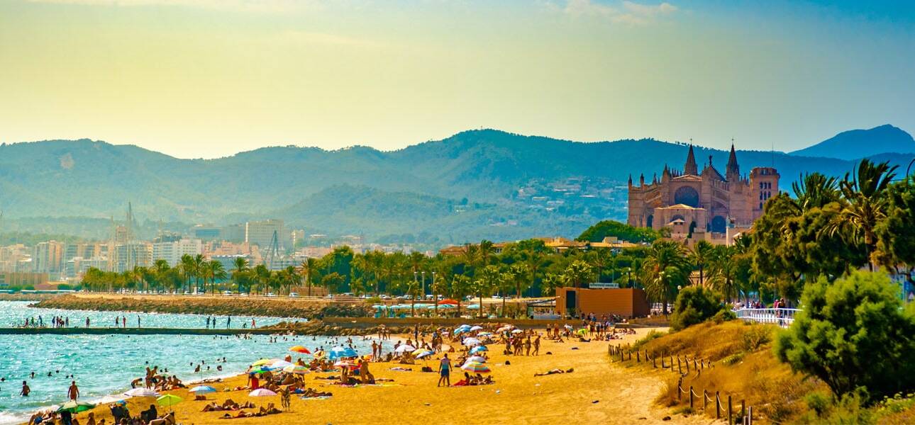 The beaches of Palma in Mallorca stretch for 17 kilometers and can be divided into several areas. Learn more about the conditions at these beautiful beaches. Palmallorca.com - Your Mallorca Community. Beach in Palma. Palma beach. Palmallorca.com - Your Mallorca Community